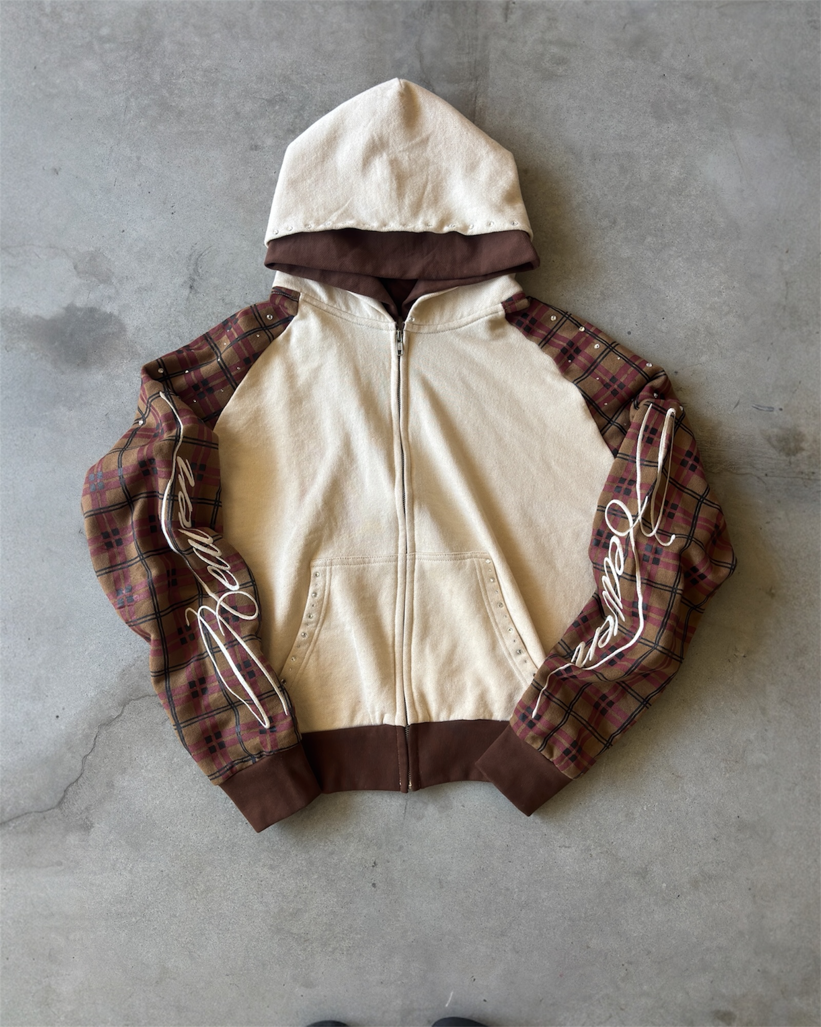 "Arms Reach" Zip-up